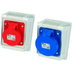 PRESA CEE PARETE IP44